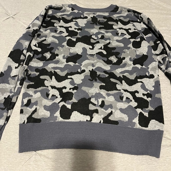 Simply southern sweater - Picture 2 of 2